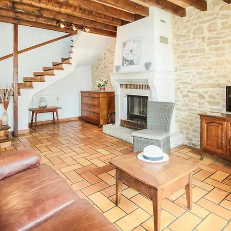 Holiday home Lovely In With Wifi