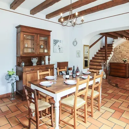 Lovely In With Wifi Grillon